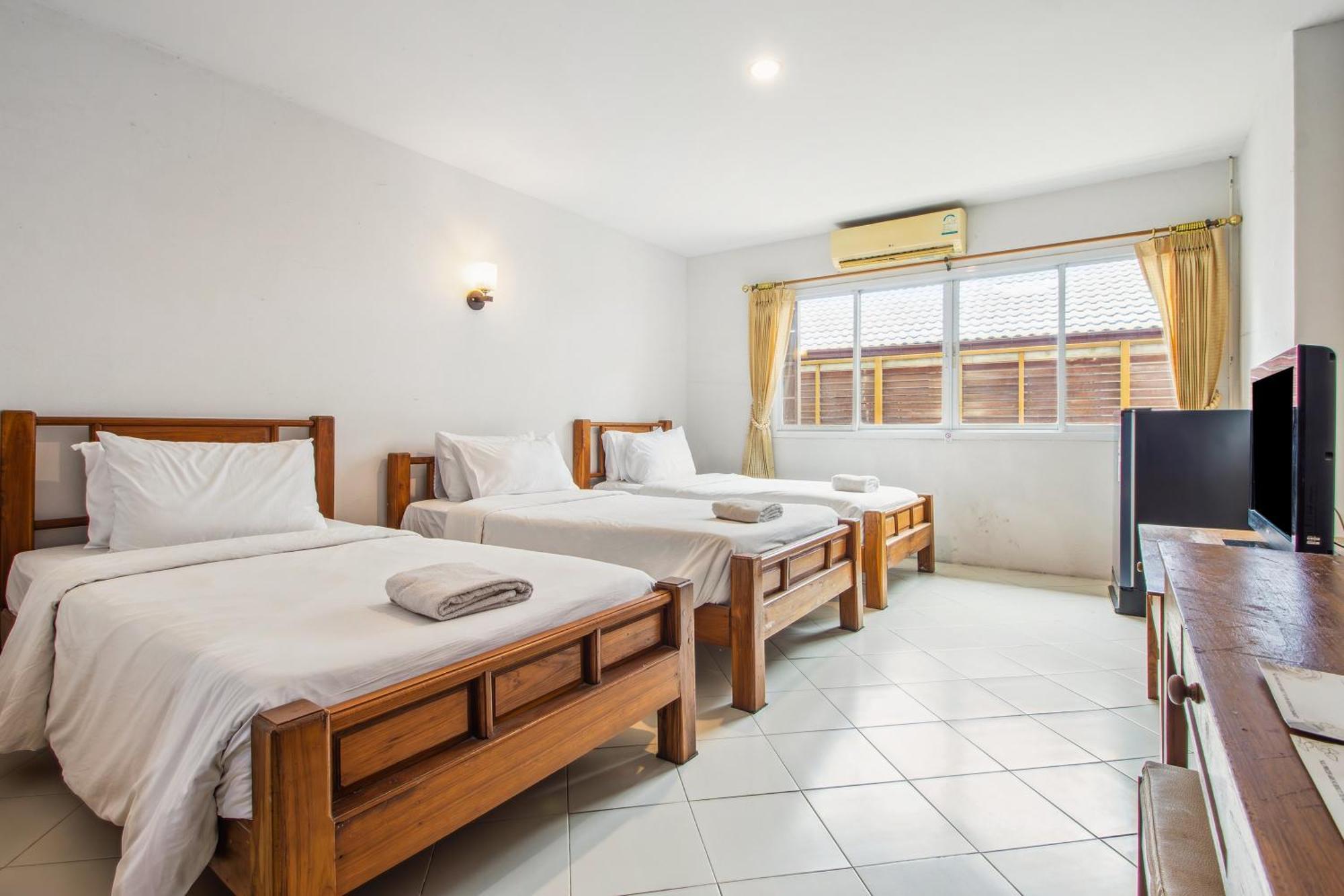 Budget Stars Hotel Чиангмай Екстериор снимка