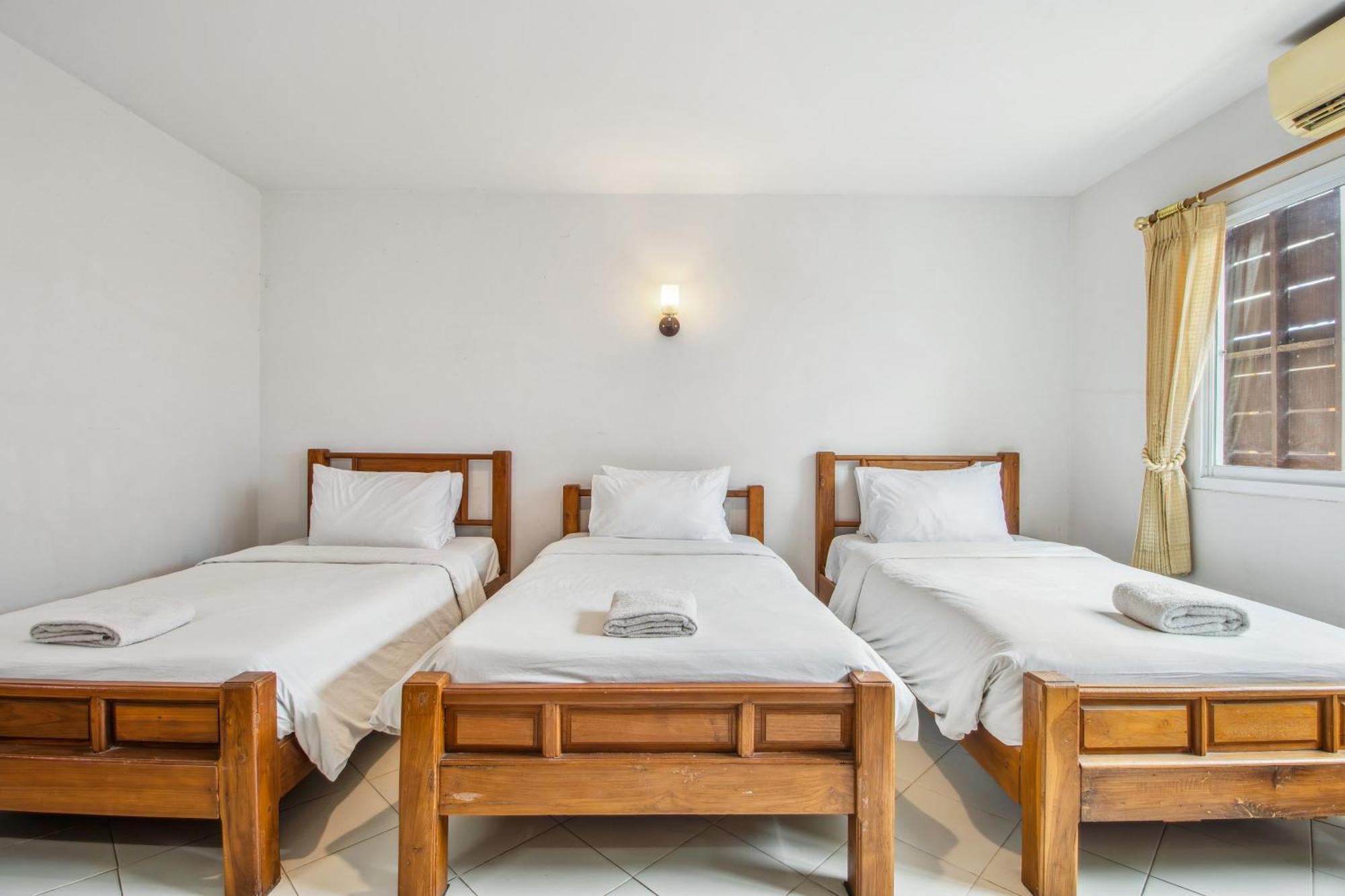 Budget Stars Hotel Чиангмай Екстериор снимка