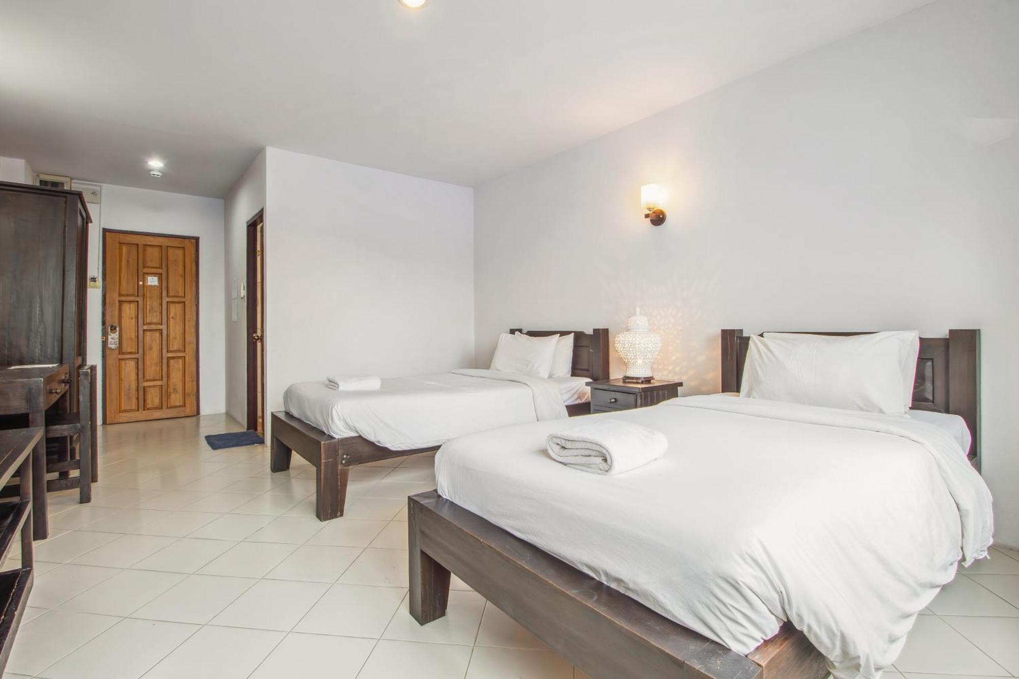 Budget Stars Hotel Чиангмай Екстериор снимка