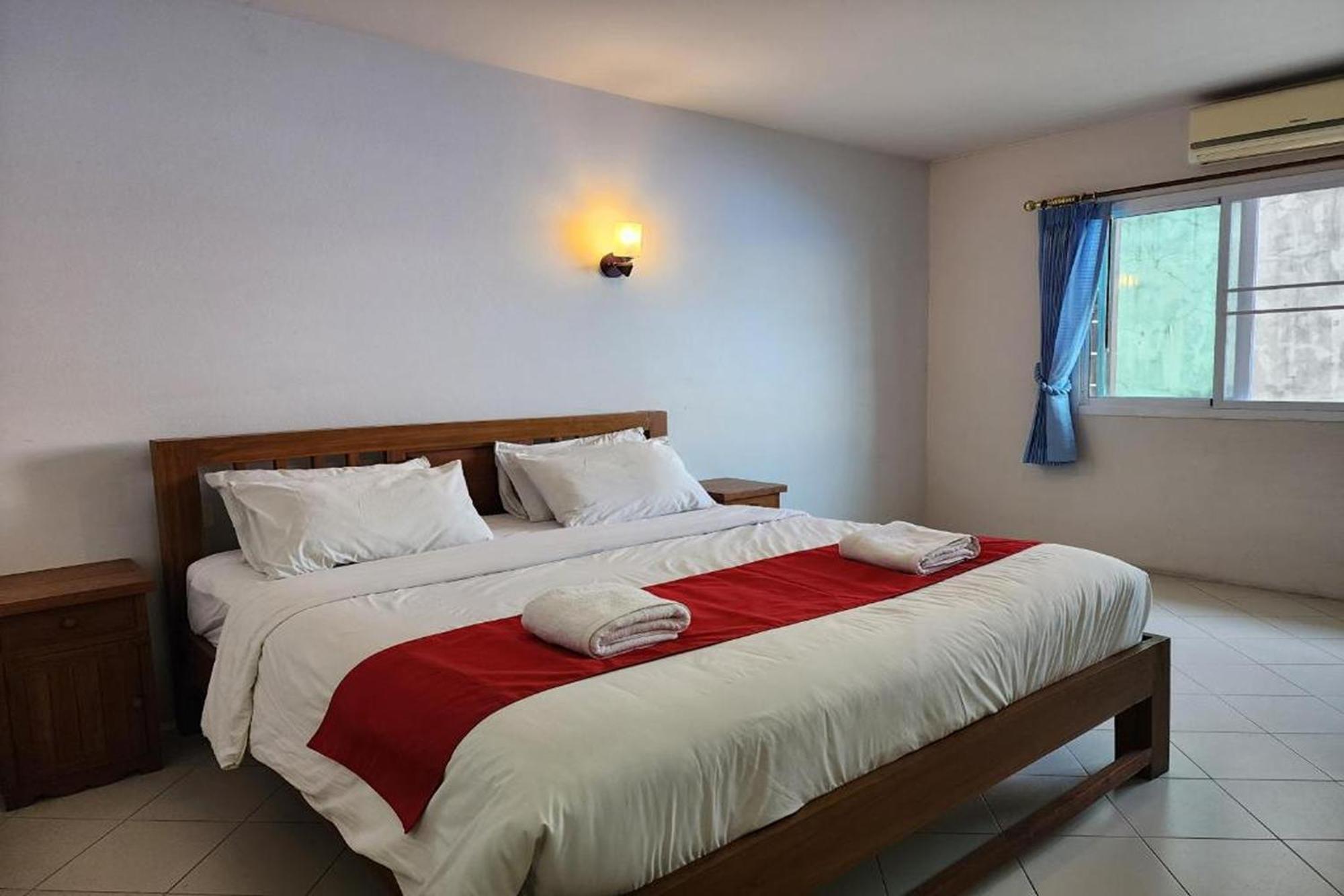 Budget Stars Hotel Чиангмай Екстериор снимка